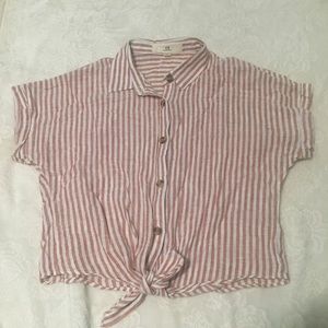 Medium Thread +Supply Button-Up Blouse